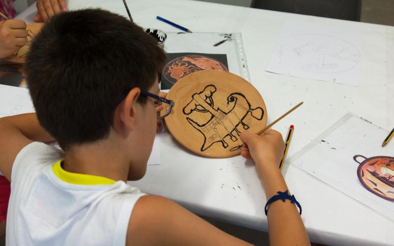laboratorio_eutimide_ceramista_2013_greco_b